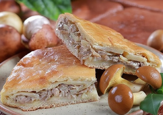 Пирог с картофелем и маслятами