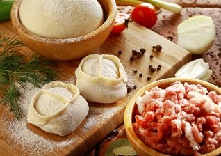 Манты с говядиной и свининой