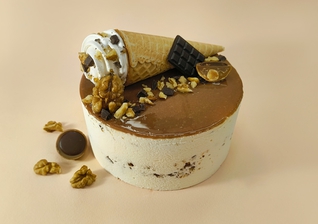 Торт «Пломбир с грецким орехом и шоколадом»
