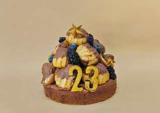 Торт Крокенбуш