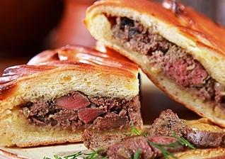 Пирог с куриной печенью в белом вине